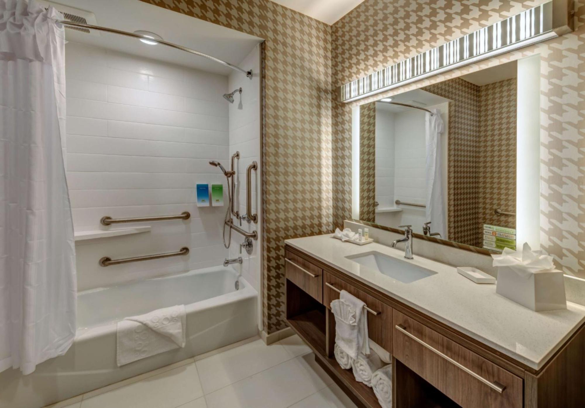 Hotel Home2 By Hilton 3*